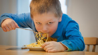 jídlo dítě eat-1583954 1280